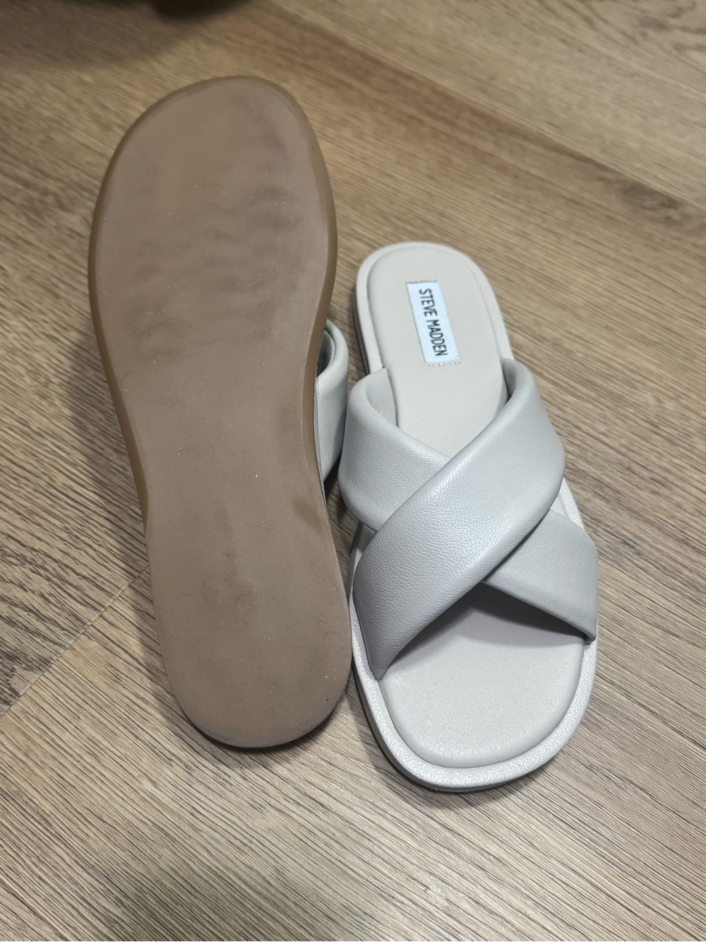 Steve Madden Klarke Cream Cross-Band Slide Sandals - Picture 2 of 2